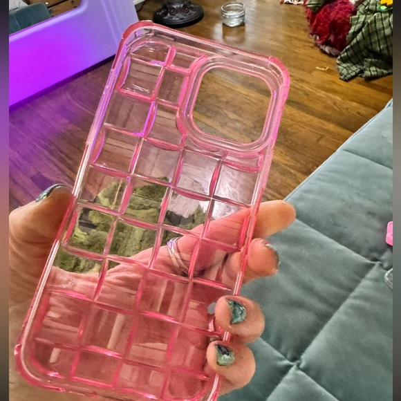 NEW transparent pink iPhone 13 Pro Max case - Picture 7 of 8